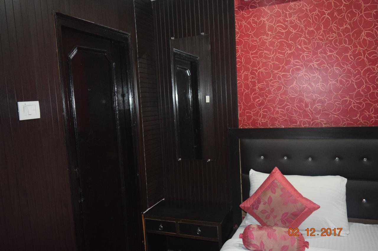Hotel Trishul Харидвар Экстерьер фото