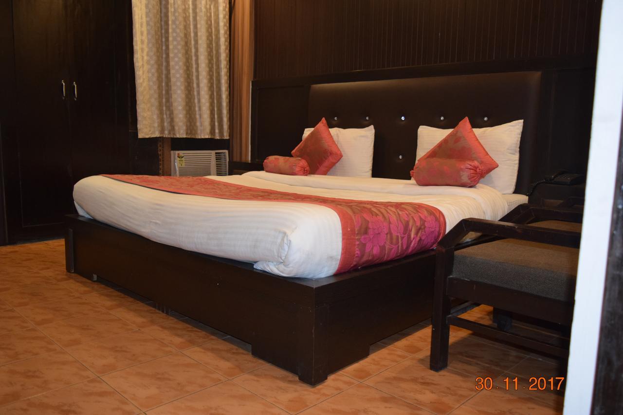 Hotel Trishul Харидвар Экстерьер фото